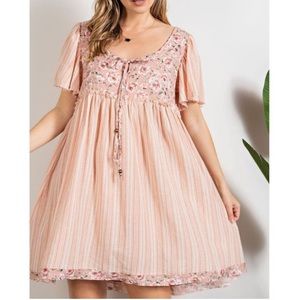 Easel Faded Coral Floral Mix W/Pockets Short Sleeve Babydoll Dress. NWT! Sz S